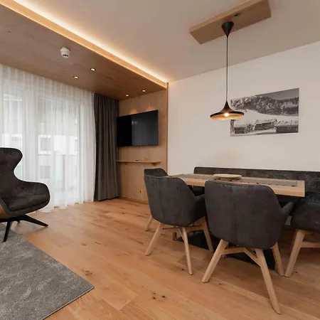 A Casa Serenity Aparthotel *